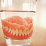Note how to hygiene the denture